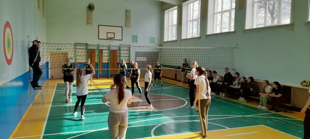Участие в соревнованиях по волейболу среди девушек в зачёт Спартакиады школьников.